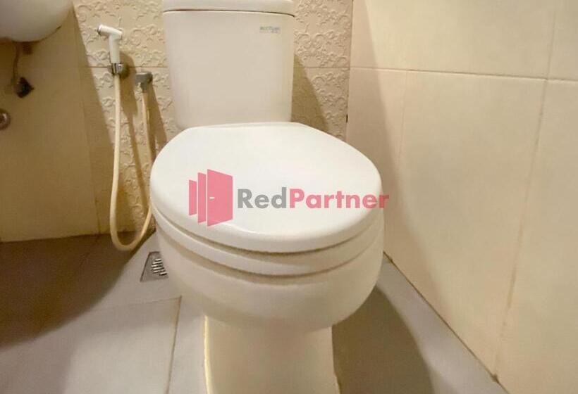 스탠다드 룸, Alpha Makassar Redpartner