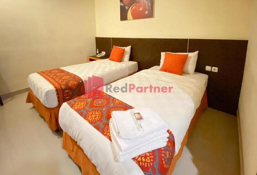 스탠다드 룸, Alpha Makassar Redpartner