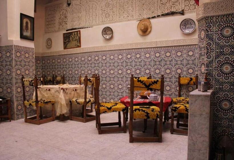 اتاق استاندارد چهار تخته, Hostel Rcif