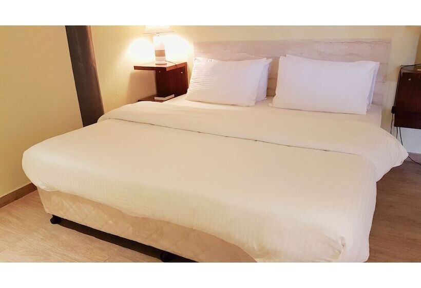 اتاق سوپریور با تخت بزرگ, Alona Northland Resort
