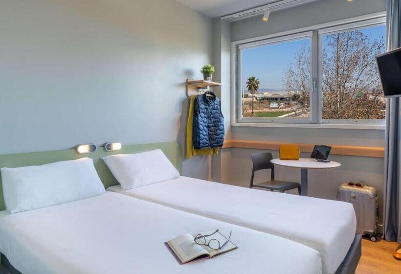 Номер Superior, Ibis Budget Barcelona Viladecans