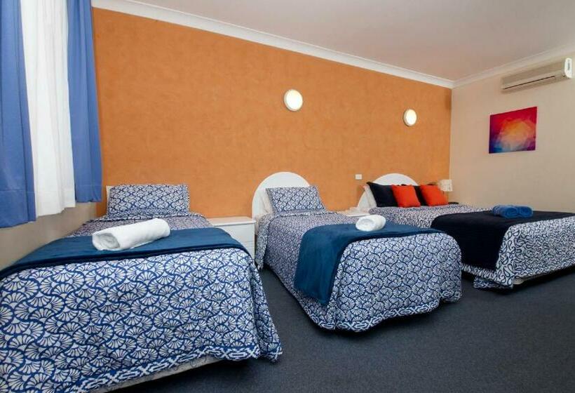 Семейный Номер, Tuncurry Beach Motel