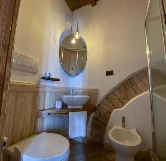 컴포트 룸, Al Palazzetto