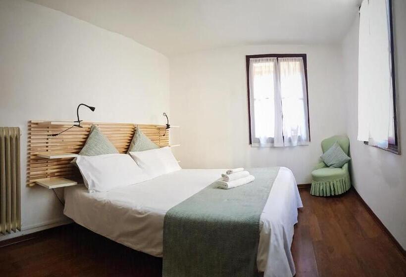Standard Single Room Shared Bathroom, San Giacomo Venezia