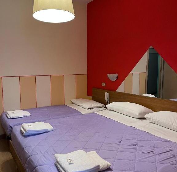Номер Стандарт Трехместный, Albergo Baffo