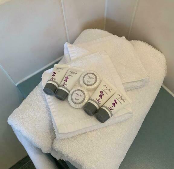 اتاق استاندارد, Arthur Phillip Motor Inn