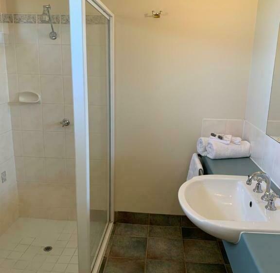 اتاق استاندارد, Arthur Phillip Motor Inn