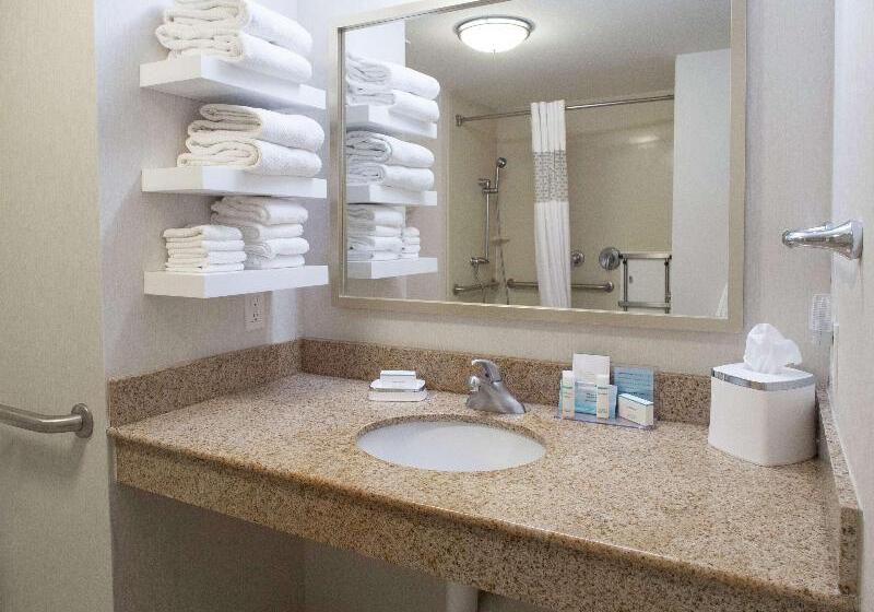 اتاق خانوادگی, Arthur Phillip Motor Inn