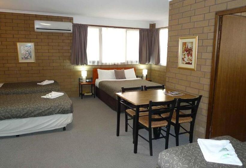 Семейный Номер, Rippleside Park Motor Inn