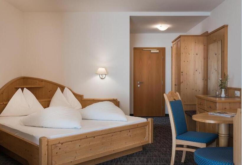 Люкс с Балконом, Park Hotel Villa Etschland