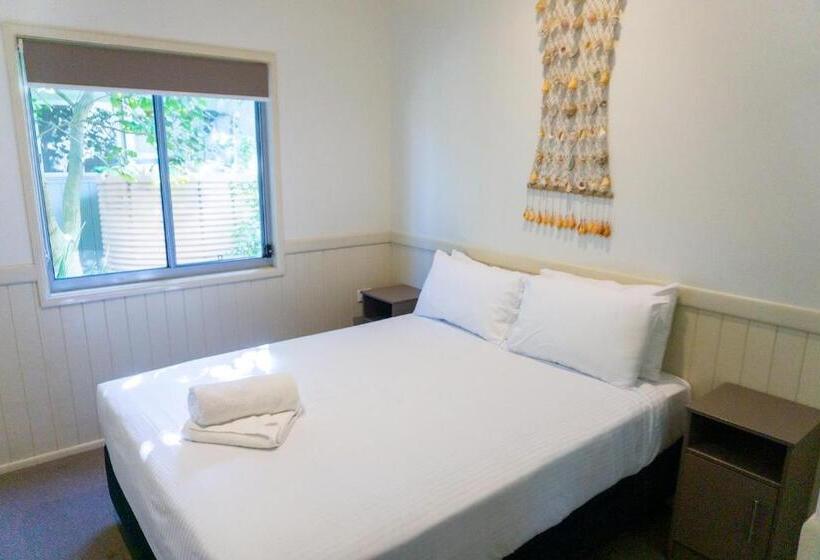 Вилла Deluxe 3 Спальни, Fingal Bay Holiday Park