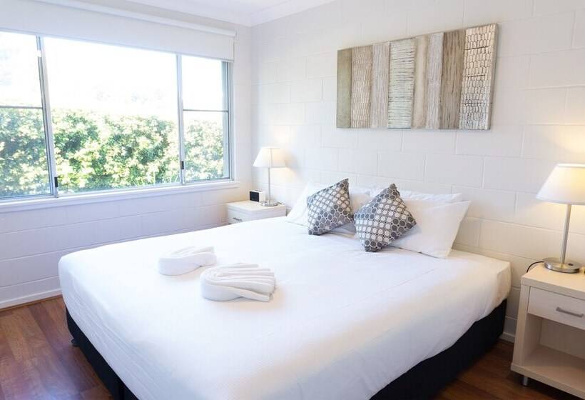 Дом 3 Спальни, Fingal Bay Holiday Park