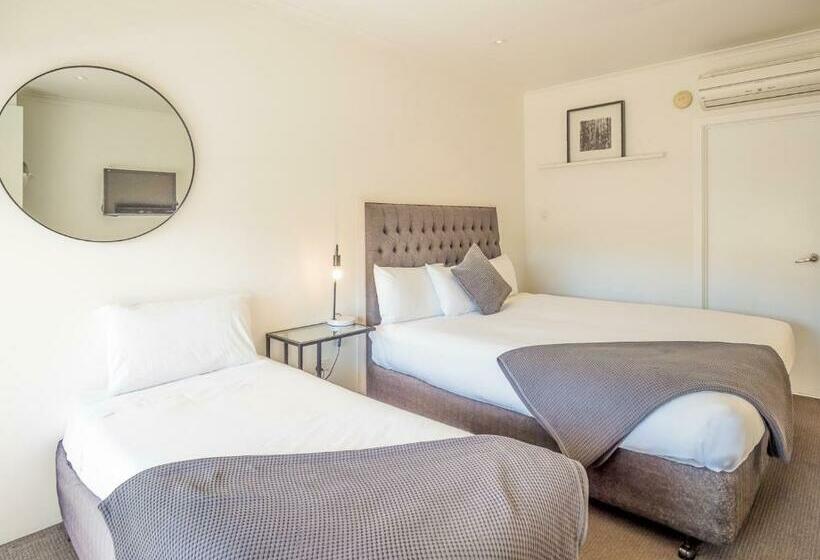 패밀리 스위트, Tower Motel Marysville