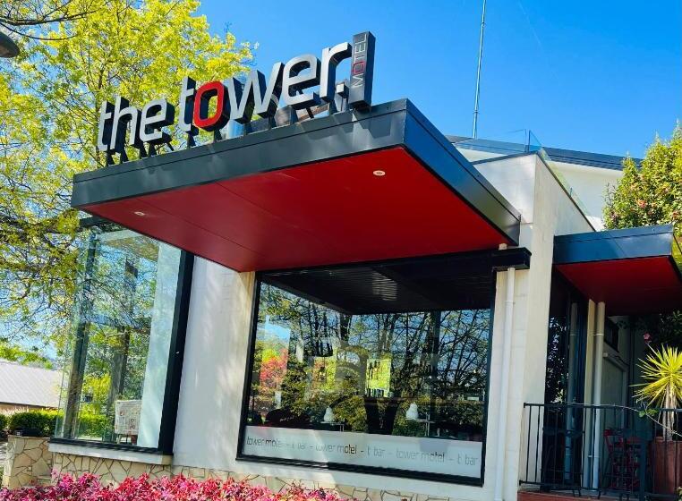 جناح ديلوكس, Tower Motel Marysville