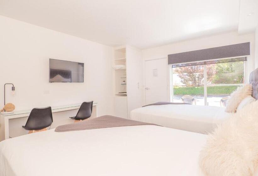 جناح ديلوكس, Tower Motel Marysville