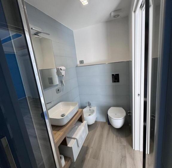 غرفة قياسية مزوَّدة بشُرفة, Ilary Rooms 2.0