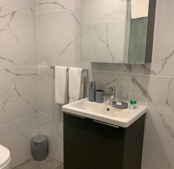 استودیوی استاندارد, Courtyard Long Beach Holiday Resort