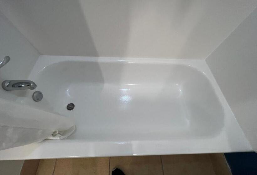 اتاق استاندارد, Welcome Inn & Suites East Chase/pike Road