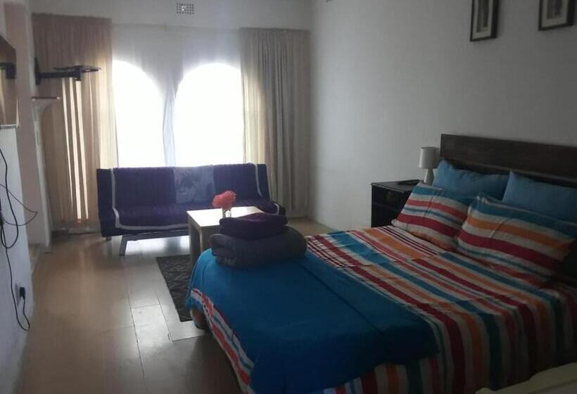 Семейный Номер, Airport Lodge Or Tambo