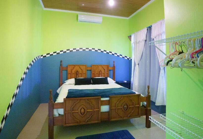 스탠다드 룸, Root Wellness Arenal