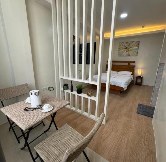 اتاق لوکس, Florencia S Inn