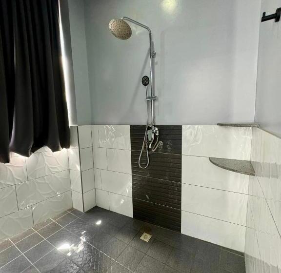 اتاق استاندارد چهار تخته, Florencia S Inn