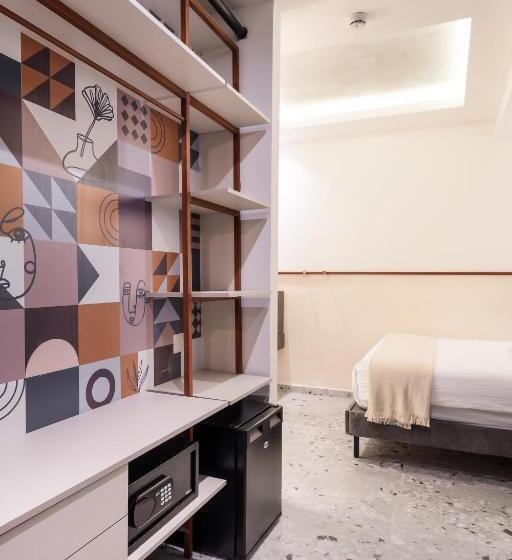 Chambre Economy, Mulan