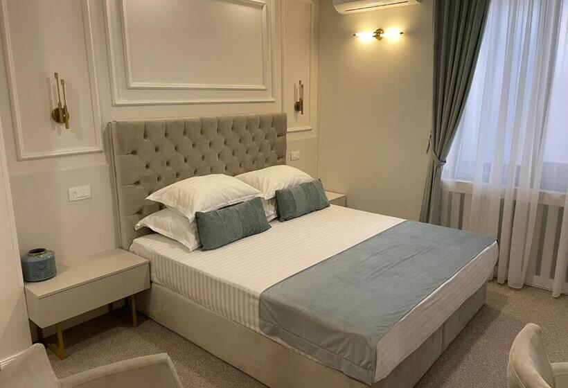 اتاق سوپریور با تخت بزرگ, La Strada The Villa