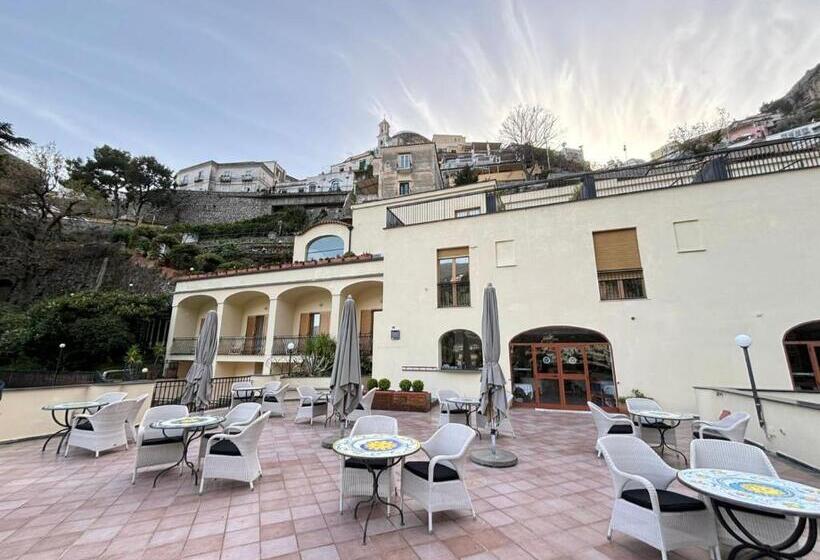 Семейный Номер, Stanza 913 Royal Positano