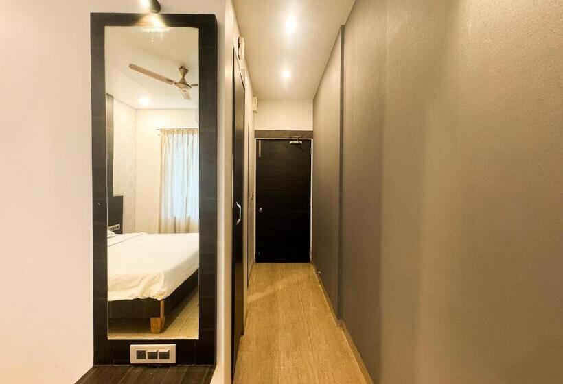 Номер Стандарт, Zestin Hill Resort Lonavala