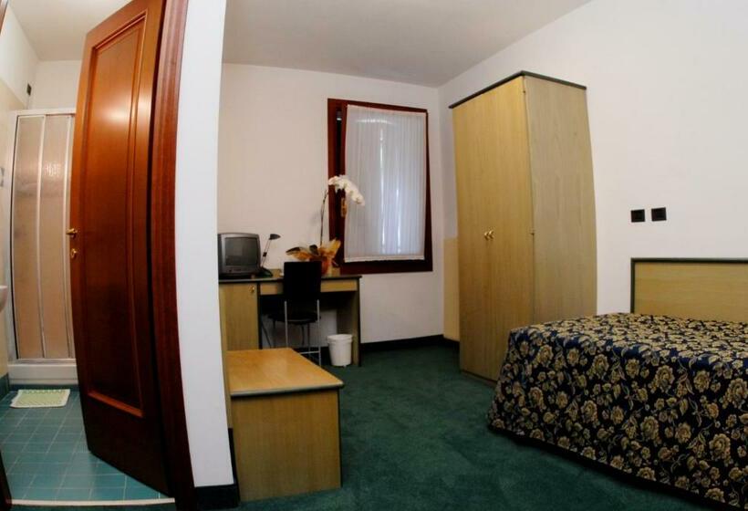 スタンダードシングルルーム, Albergo Alla Campana