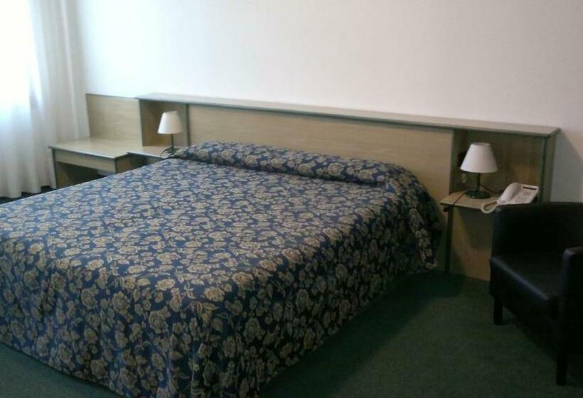 Номер Стандарт, Albergo Alla Campana