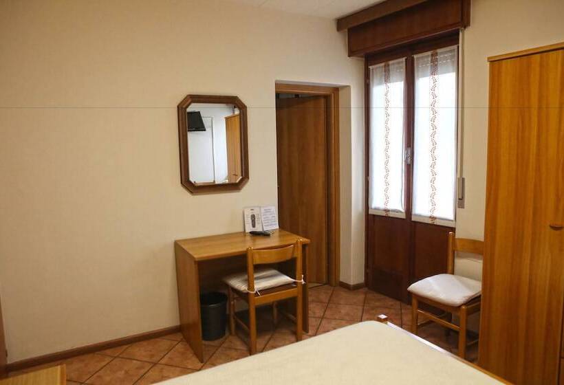 Номер Стандарт Трехместный, Albergo Gusmeroli