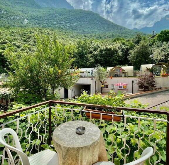 스탠다드 룸 산 전망, Baitone   Nature Village