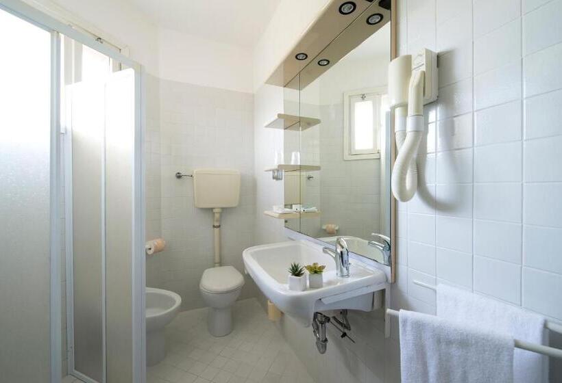 Номер Стандарт Трехместный, Nice Hotel Bibione