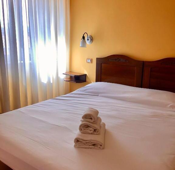 اتاق استاندارد سه نفره, Mingone Hotel Ristorante