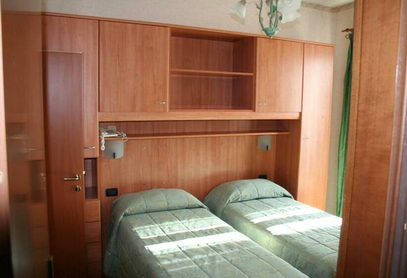 اتاق استاندارد یک نفره, Migliorati