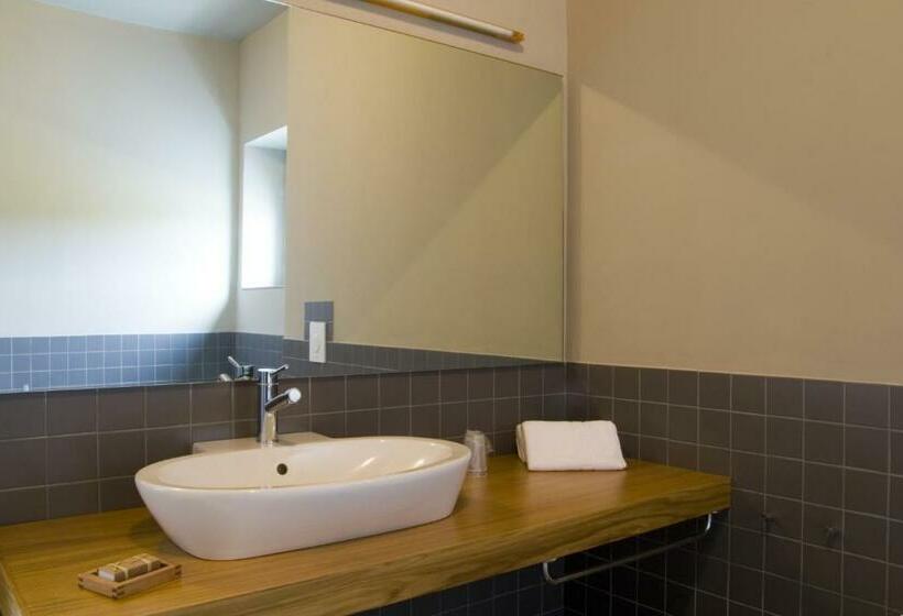 جناح جونيور, San Lorenzo Si Alberga