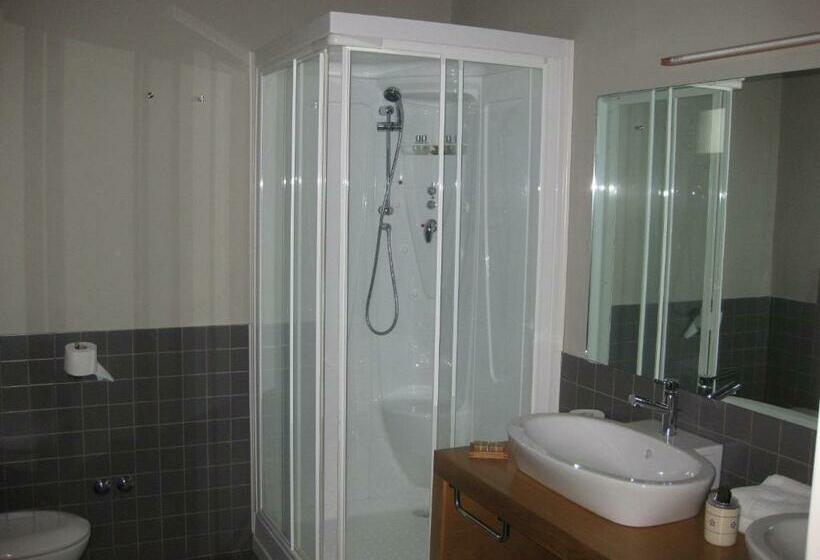 غرفة قياسية ثلاثية, San Lorenzo Si Alberga