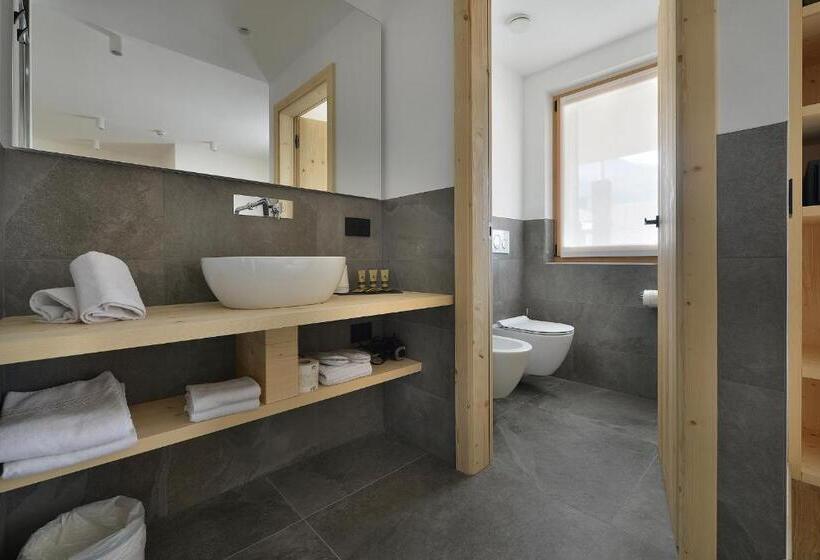 اتاق لوکس, Valtellina