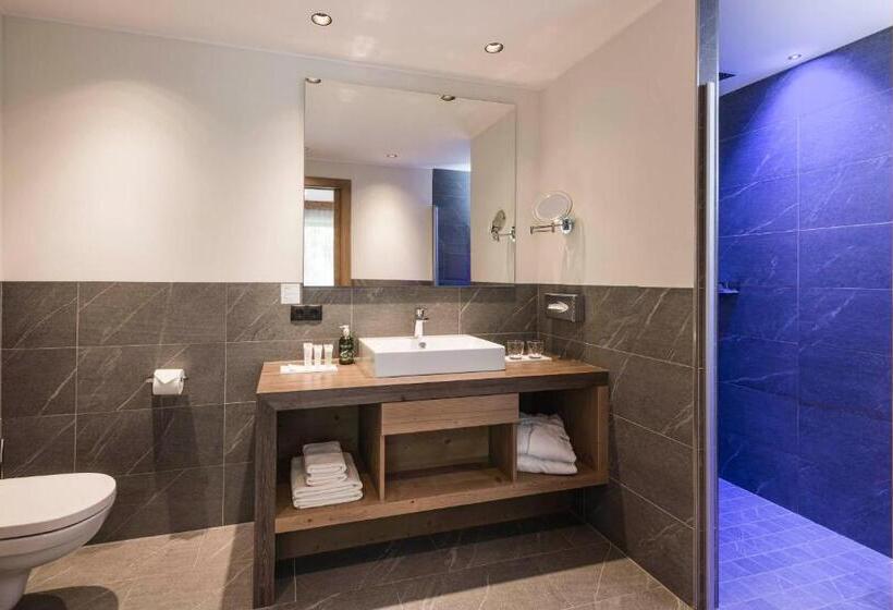 חדר סטנדרט, Waldhof