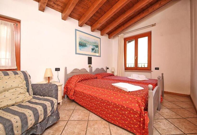 2 Bedroom Family Apartment, Residence Casa Gardola, Gtsgroup