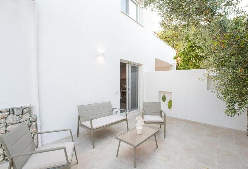 سوییت جونیور, Residence Gli Stingi