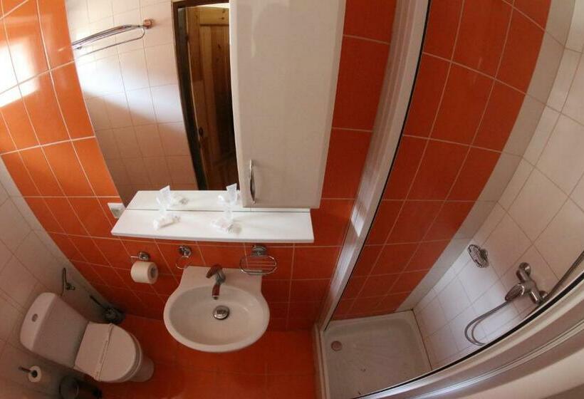 Номер Economy, Vinarsky Dom