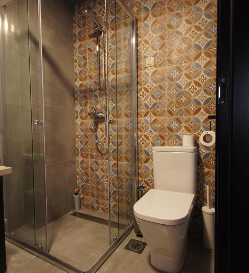 اتاق استاندارد سه نفره, London B&b