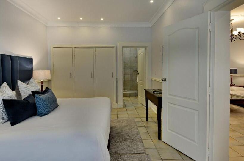 Президентский Люкс, Anew Resort Hunters Rest Rustenburg