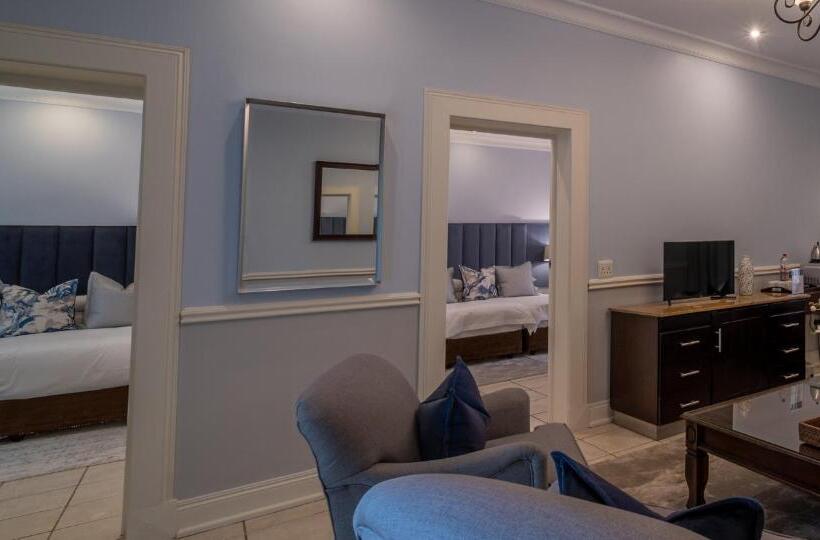 Президентский Люкс, Anew Resort Hunters Rest Rustenburg