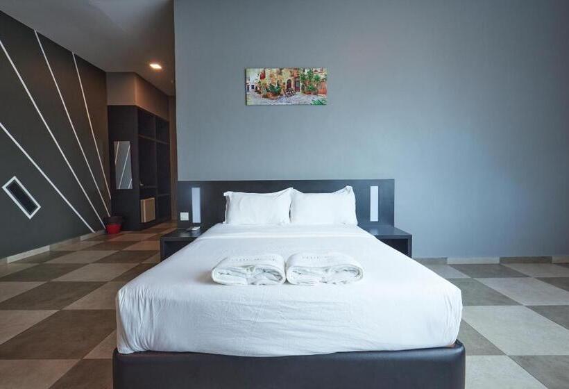 اتاق سوپریور خانوادگی, Elite Hotel Muar