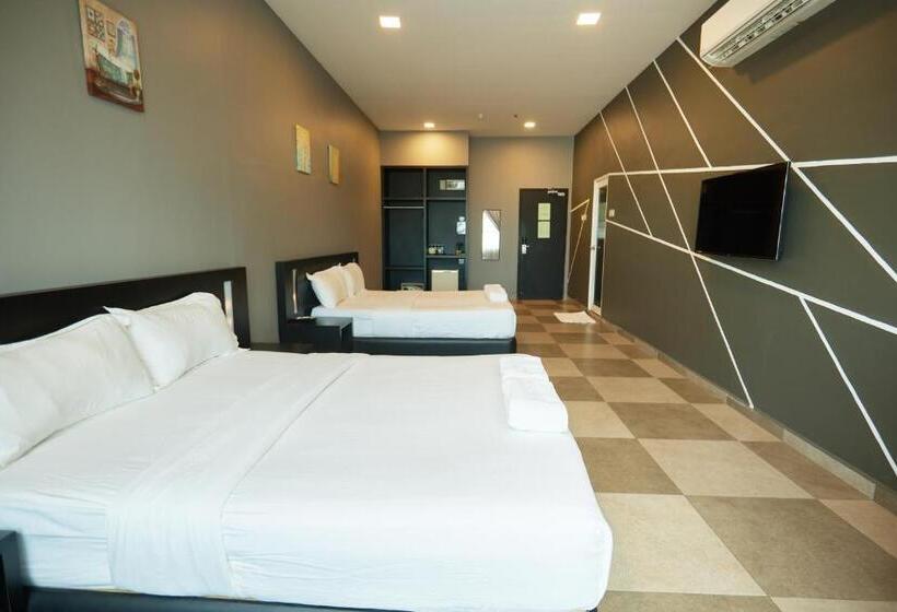 Семейный Номер Deluxe, Elite Hotel Muar
