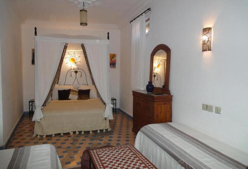 Номер Стандарт Трехместный, Hôtel Riad Gnaoua